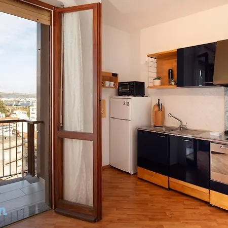 Center With Sea View * Ольбія