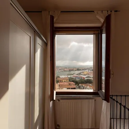 Center With Sea View *